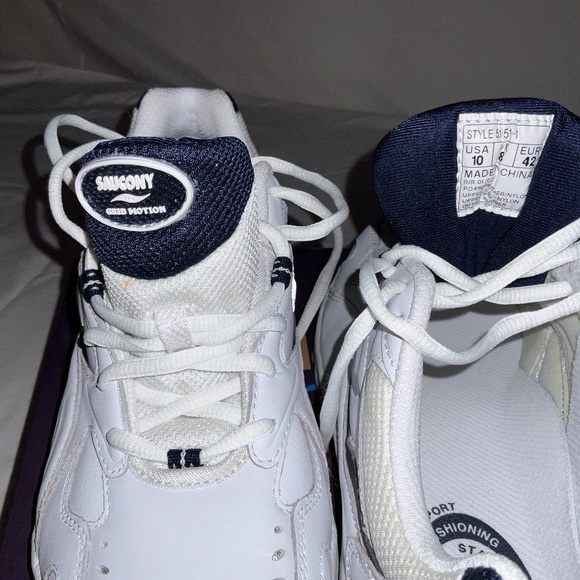 NIB SAUCONY Grid Motion 4 Leather Sneakers Size 10 White/Navy - Picture 9 of 13